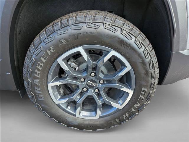 New 2026 Chevrolet Equinox ACTIV w/ Convenience Package III image 9