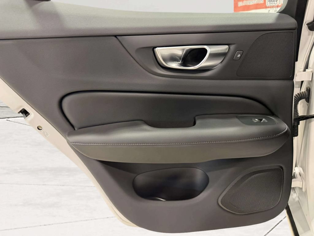 Used 2025 Volvo S60 B5 Core FWD image 20