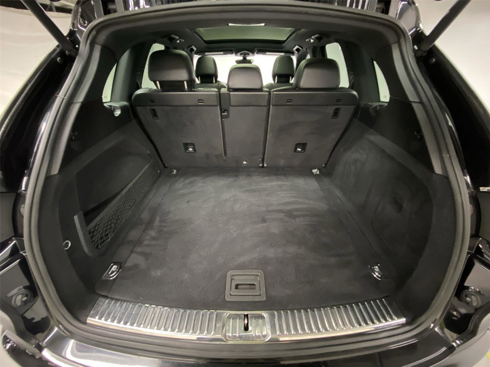 Used 2018 Porsche Cayenne image 25