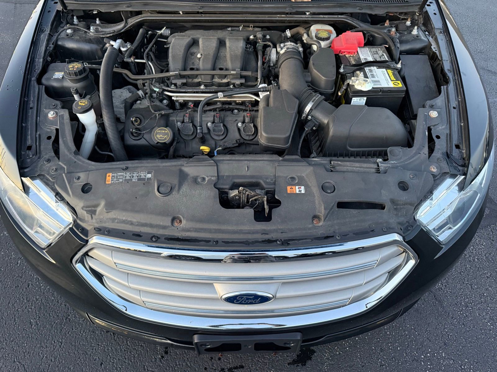 Used 2015 Ford Taurus SE FWD image 33