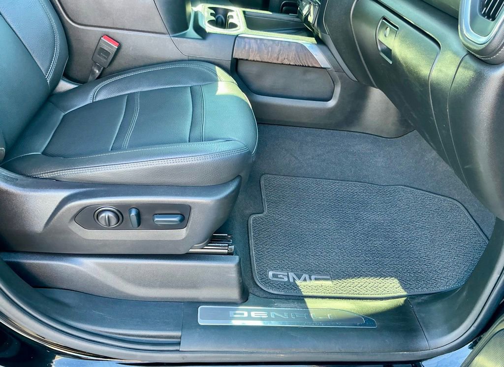 Used 2022 GMC Sierra 3500 Denali w/ Denali Ultimate Package image 23
