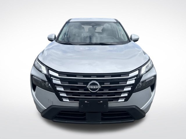 Used 2024 Nissan Rogue SV AWD/4WD image 12
