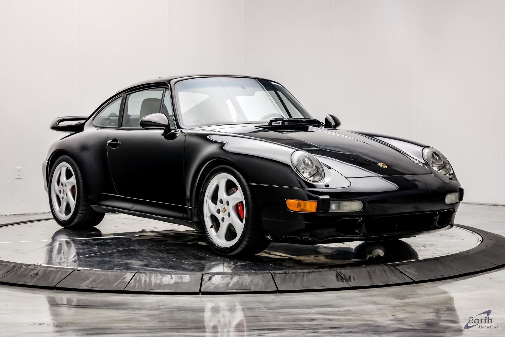 Used 1997 Porsche 911 Carrera S RWD image 29