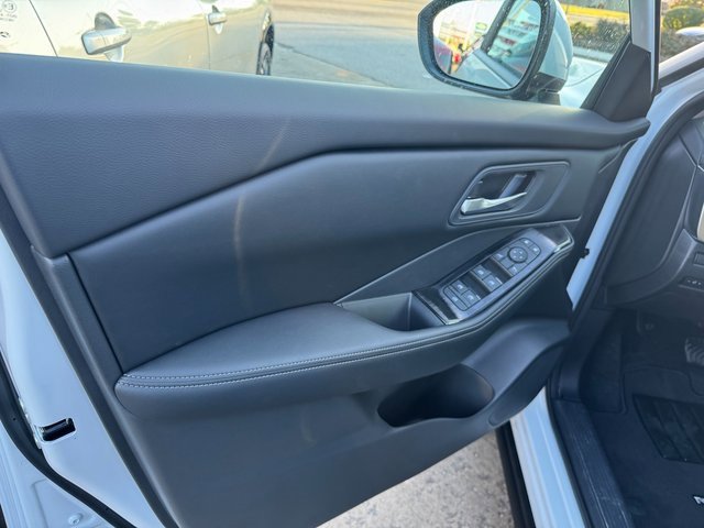 New 2026 Nissan Rogue SV image 10