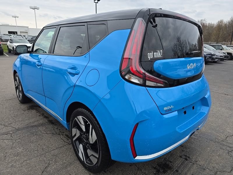 Certified 2023 Kia Soul GT-Line image 6