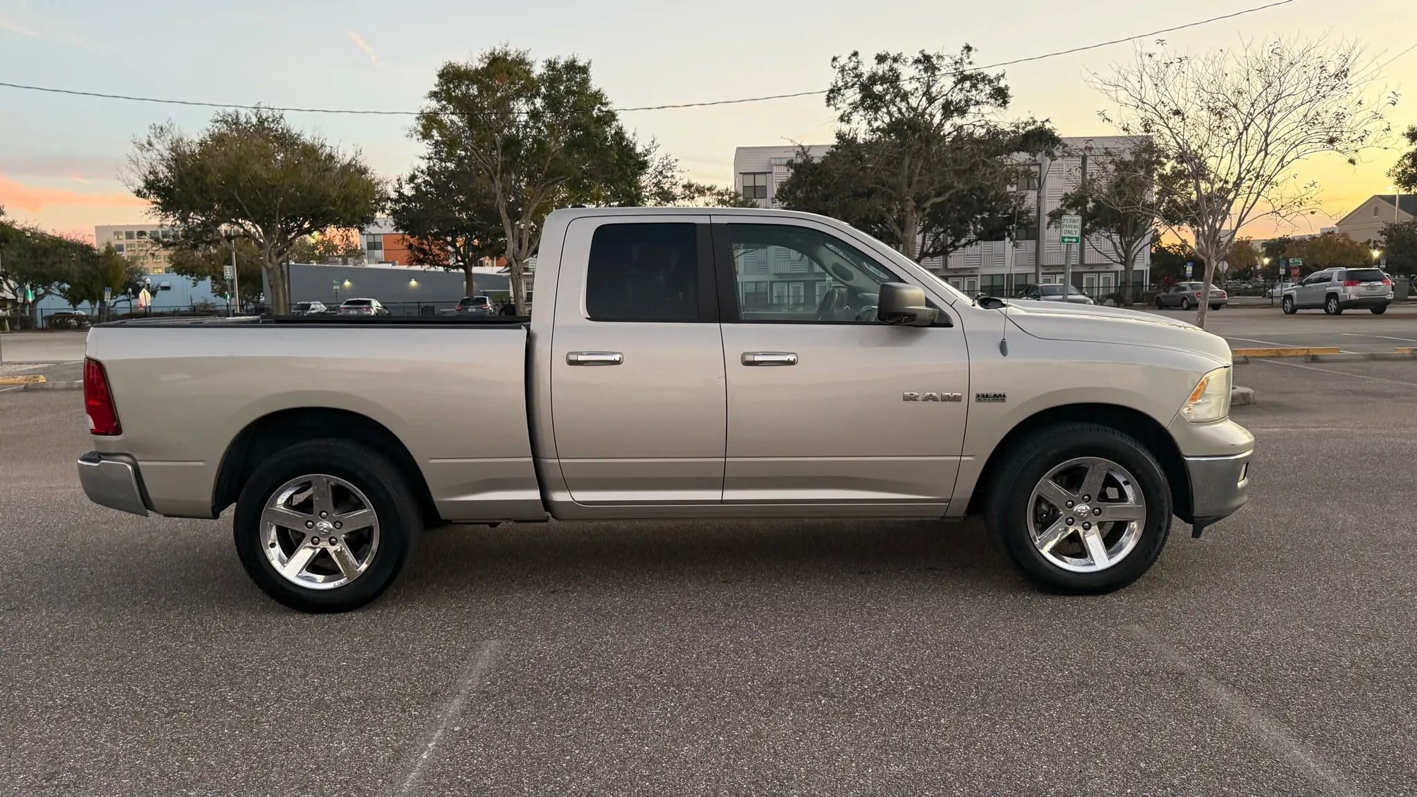 Used 2010 Dodge Ram 1500 Truck SLT w/ Big Horn Regional Pkg RWD image 5