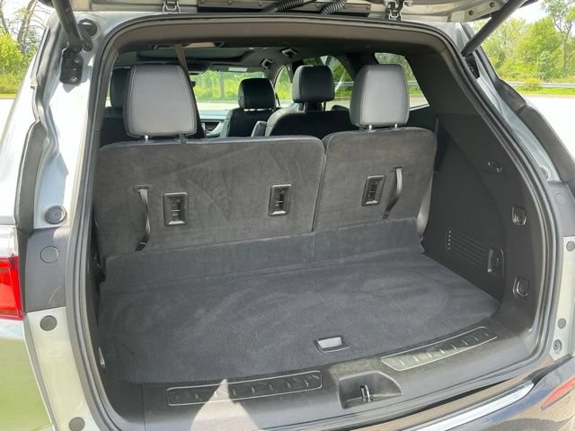 Used 2023 Buick Enclave Essence w/ Experience Buick Package AWD/4WD image 11