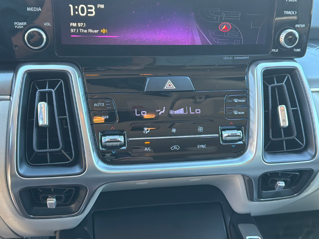 Used 2023 Kia Sorento S FWD image 31
