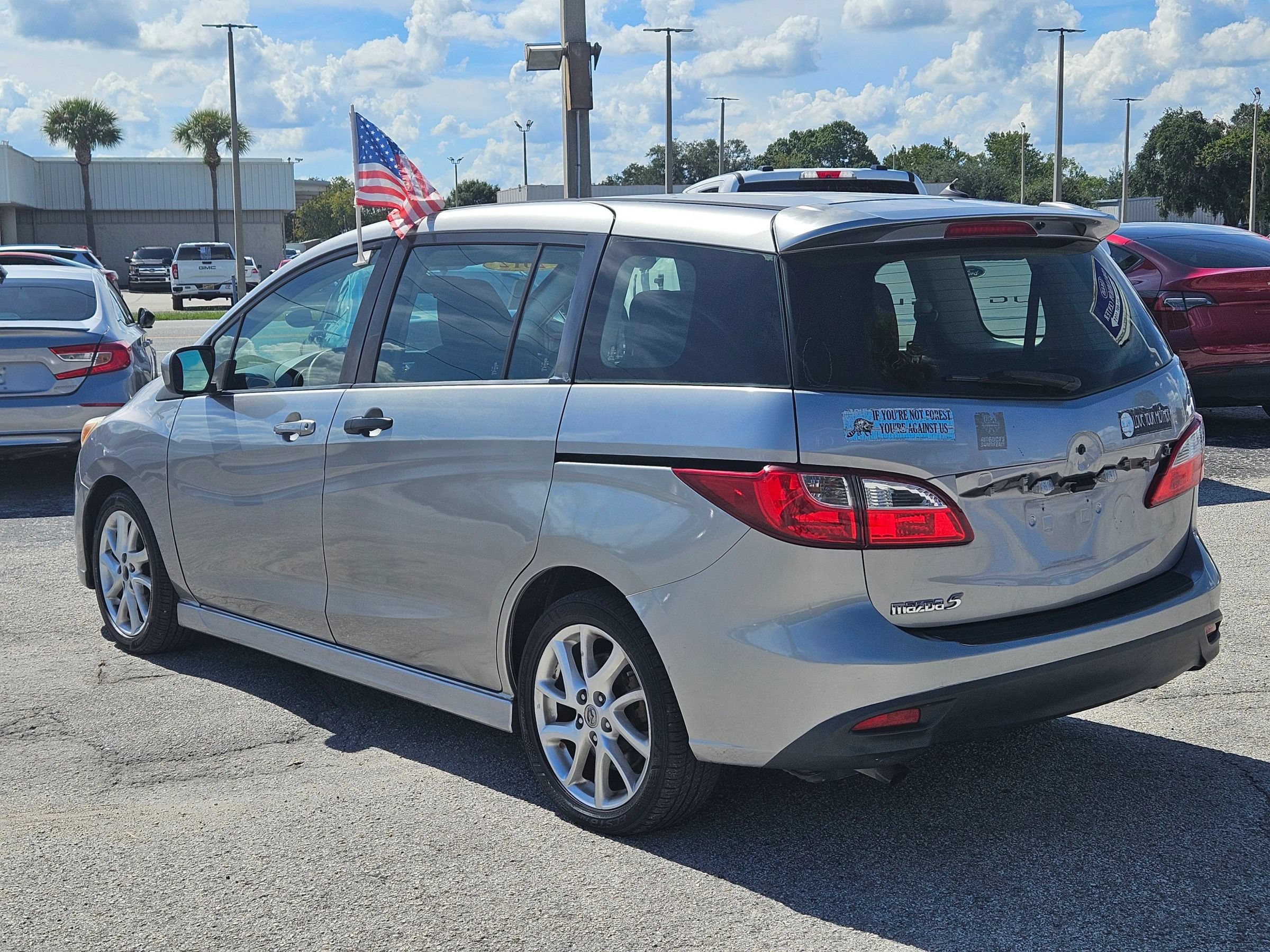 Used 2012 MAZDA MAZDA5 Touring FWD image 5