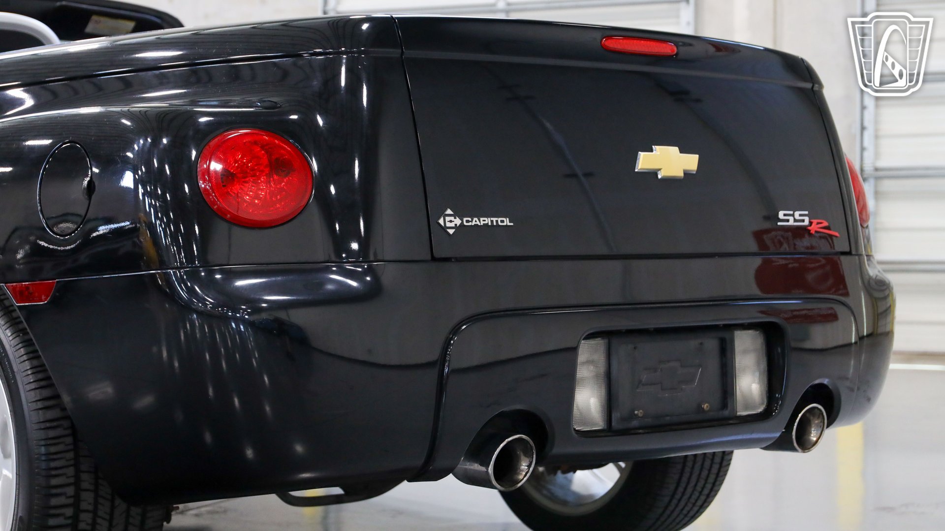 Used 2003 Chevrolet SSR w/ Preferred Equipment Group RWD image 11