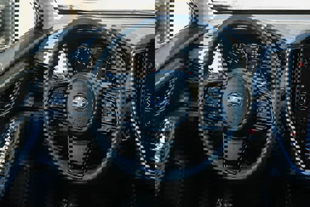 Used 2024 Subaru Crosstrek 2.0i Premium image 12