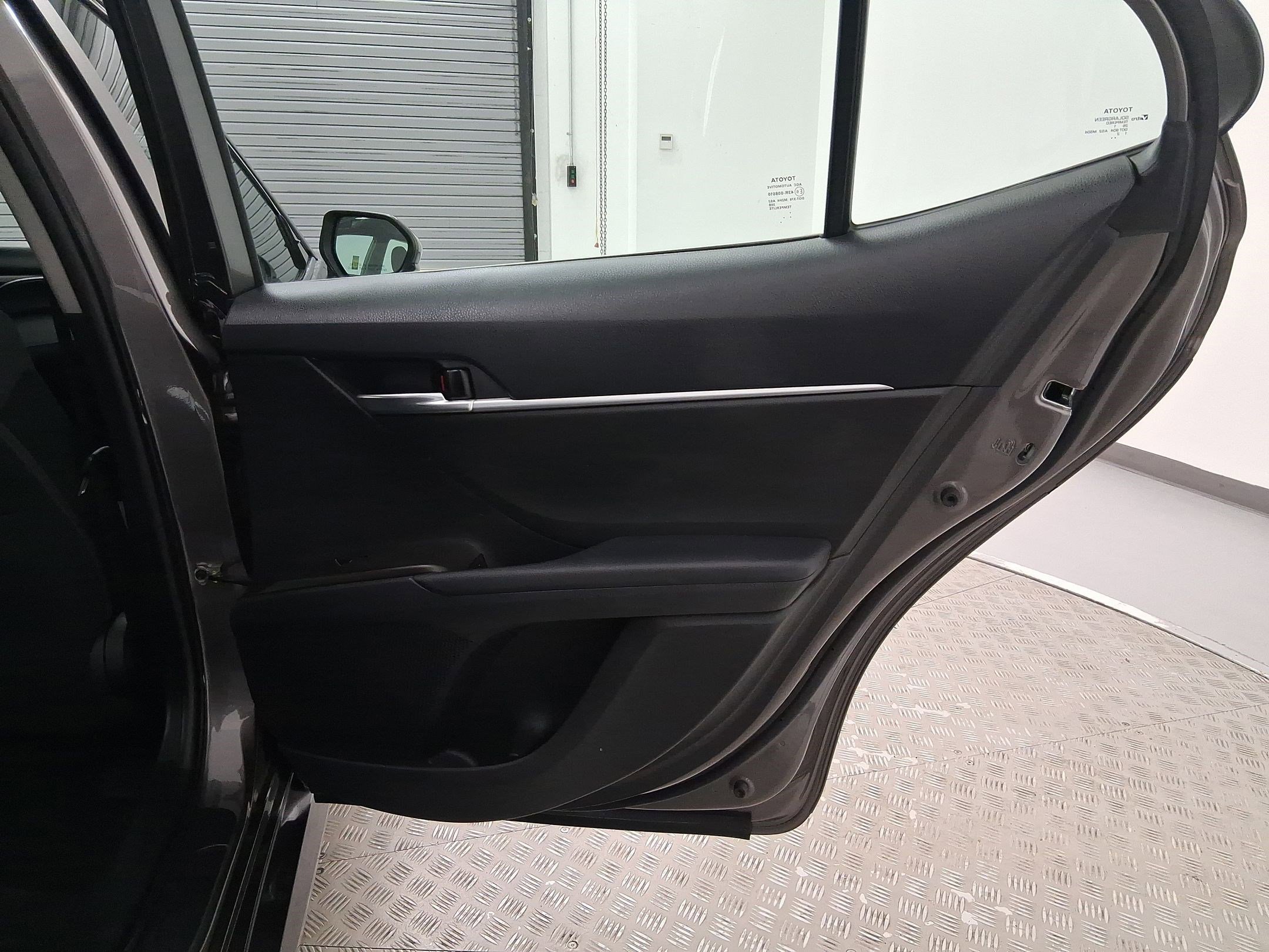 Used 2021 Toyota Camry LE image 26