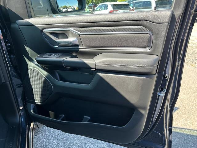 New 2026 RAM 1500 4x4 Crew Cab image 30