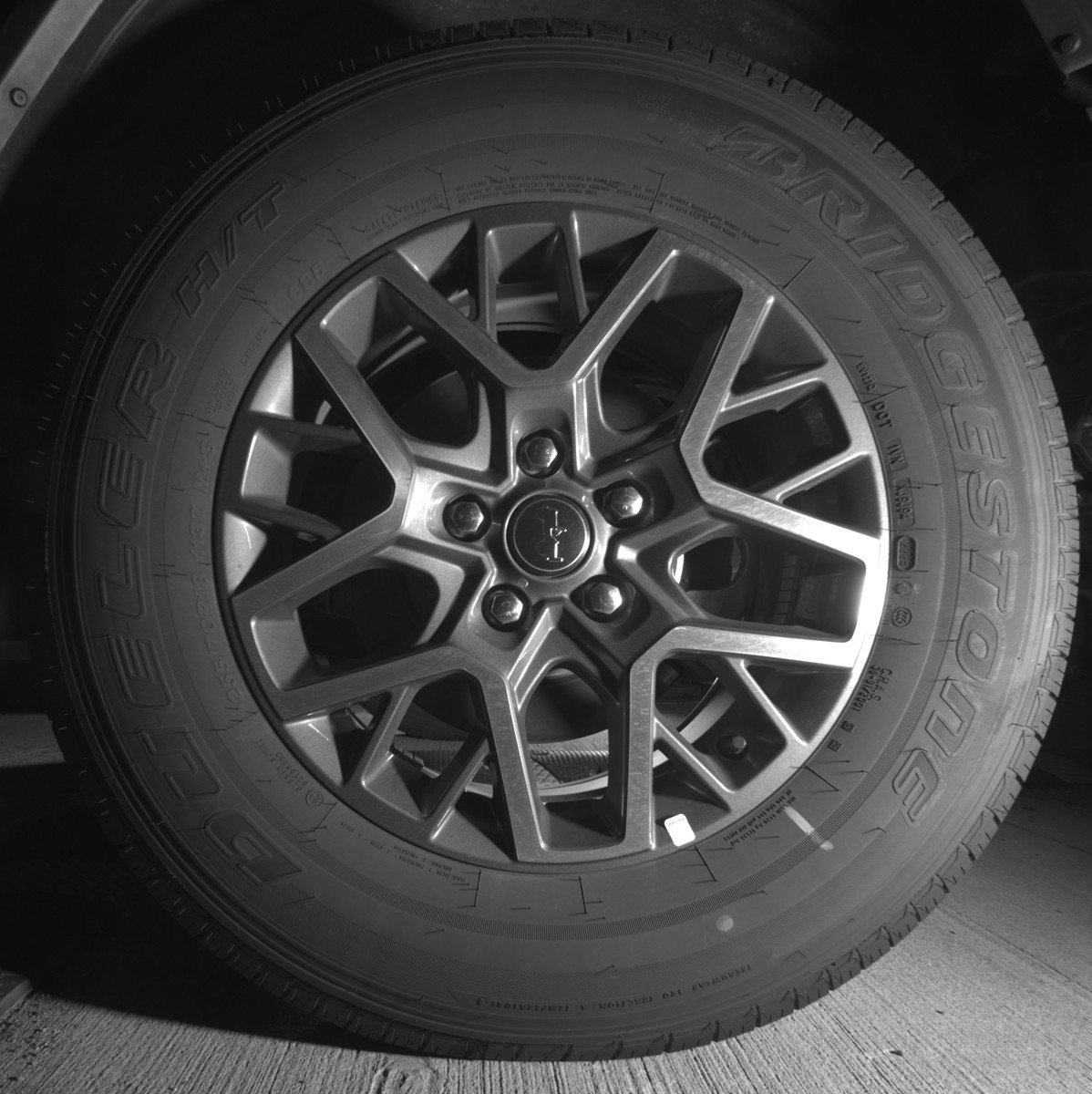 Used 2025 Jeep Wrangler Sahara image 14