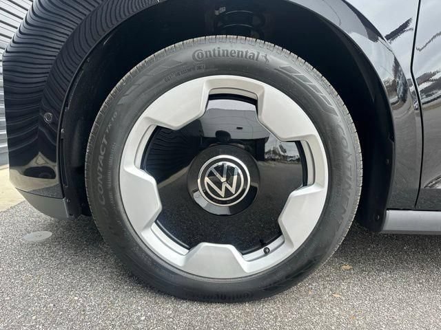 New 2025 Volkswagen ID. Buzz Pro S RWD image 13