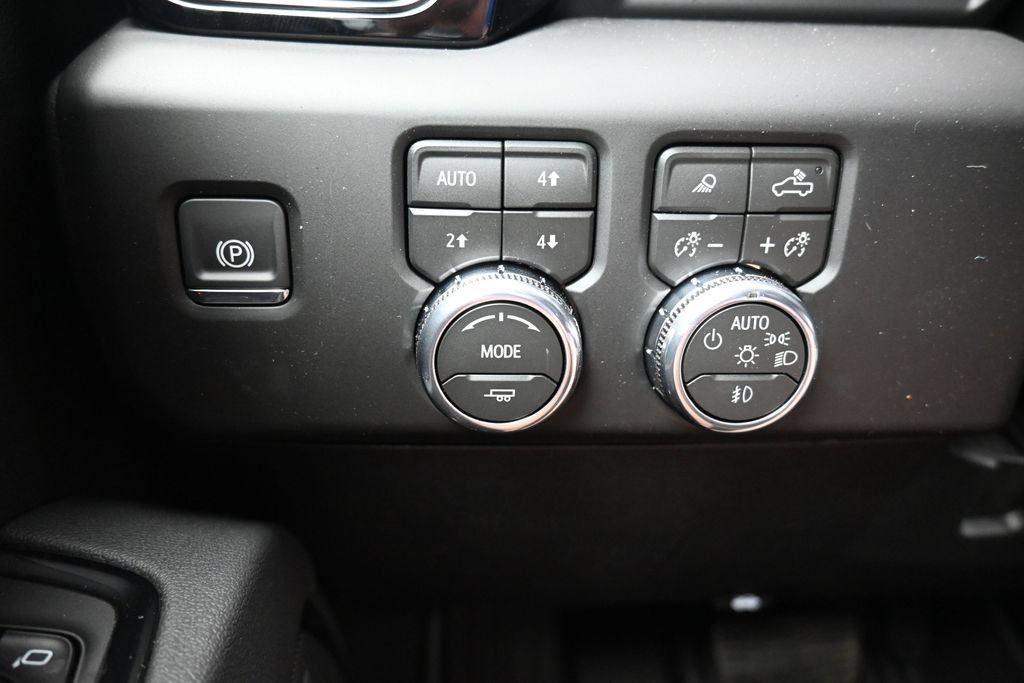 New 2026 GMC Sierra 2500 AT4 w/ AT4 Premium Plus Package AWD/4WD image 18
