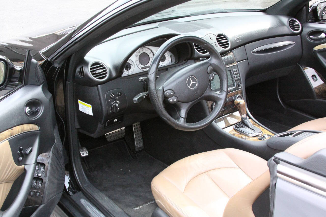 Used 2008 Mercedes-Benz CLK 550 Cabriolet image 18