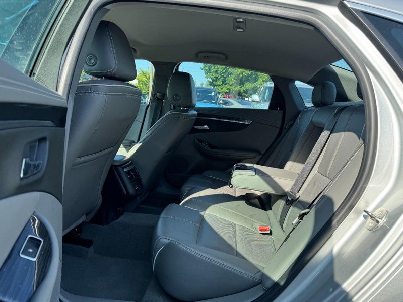 Used 2018 Chevrolet Impala Premier FWD image 10