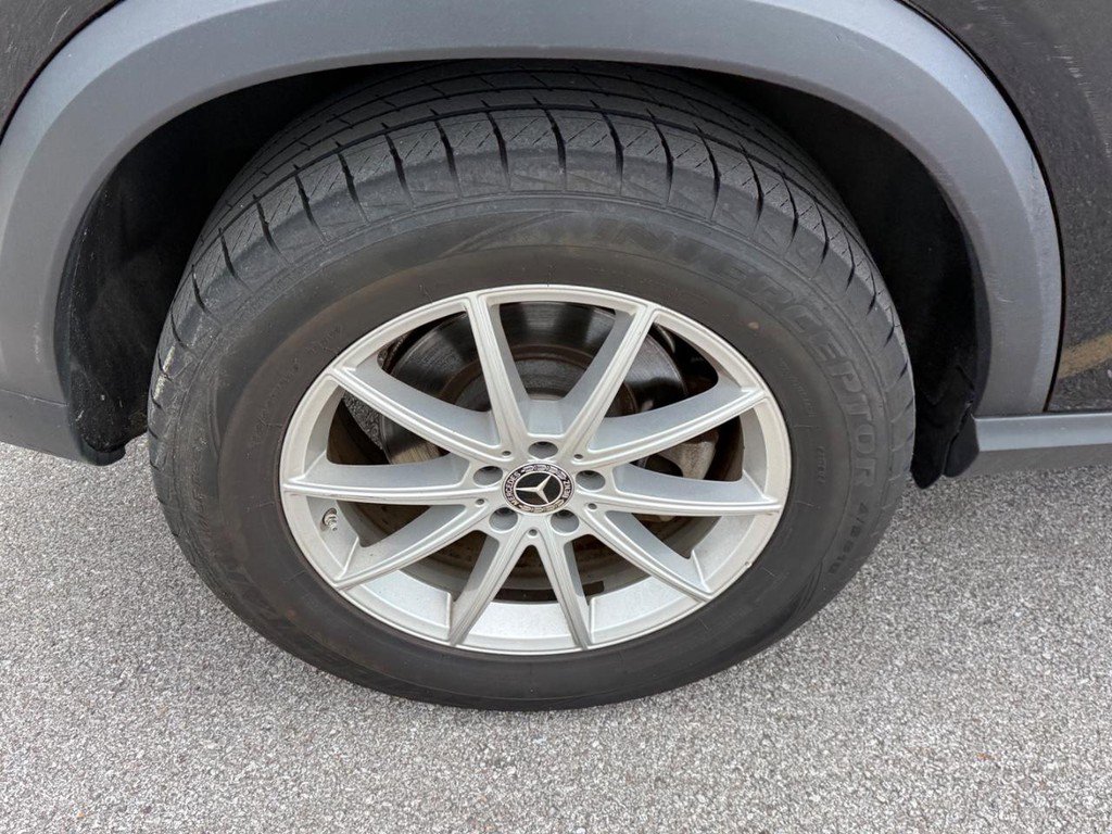 Used 2024 Mercedes-Benz GLE 450e 4MATIC image 6