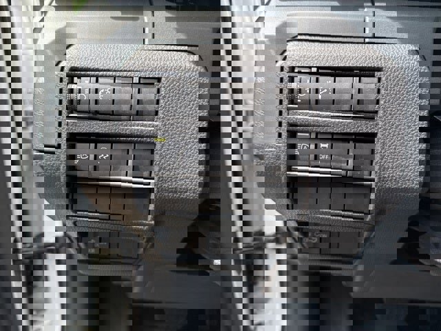 Used 2025 Toyota Tacoma SR image 19