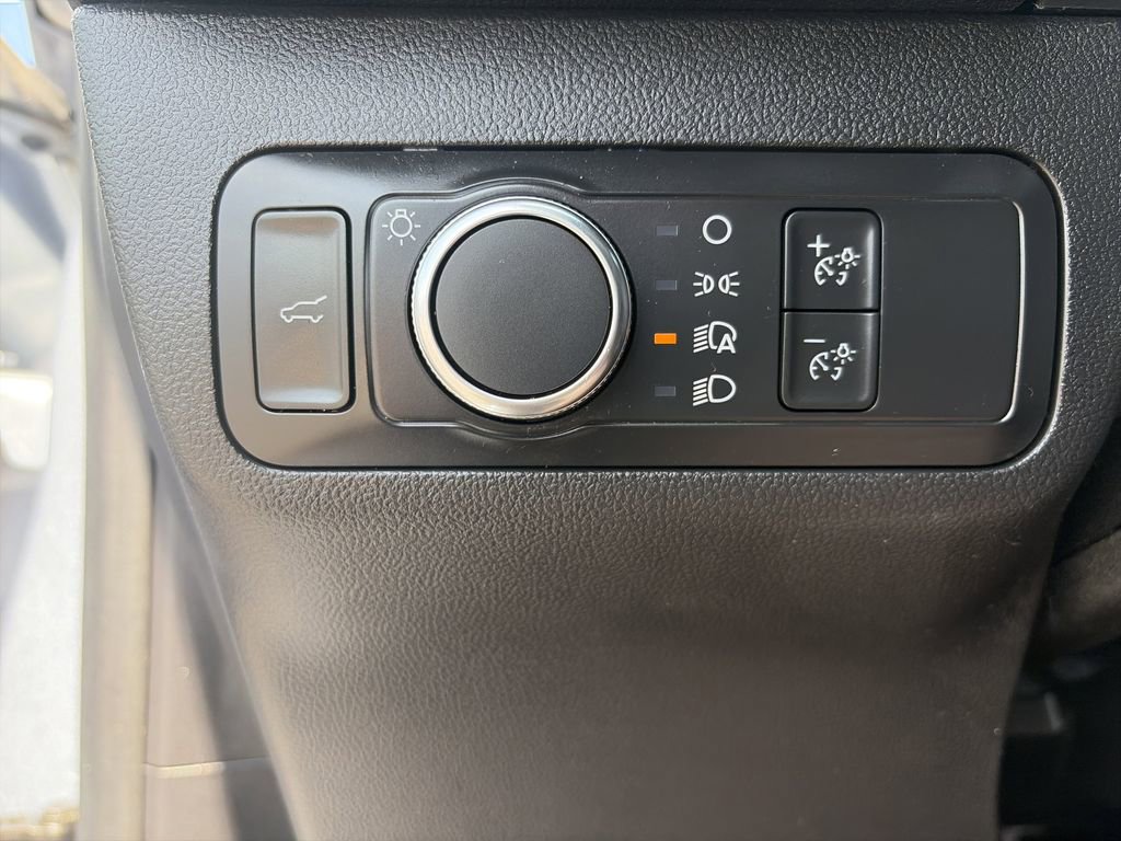 Used 2022 Ford Escape SE w/ Convenience Package FWD image 20