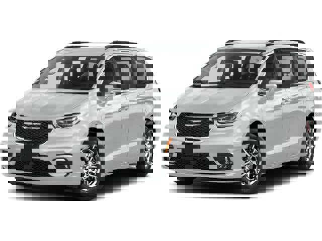 Used 2021 Chrysler Pacifica Touring-L w/ Uconnect Theater Family Group