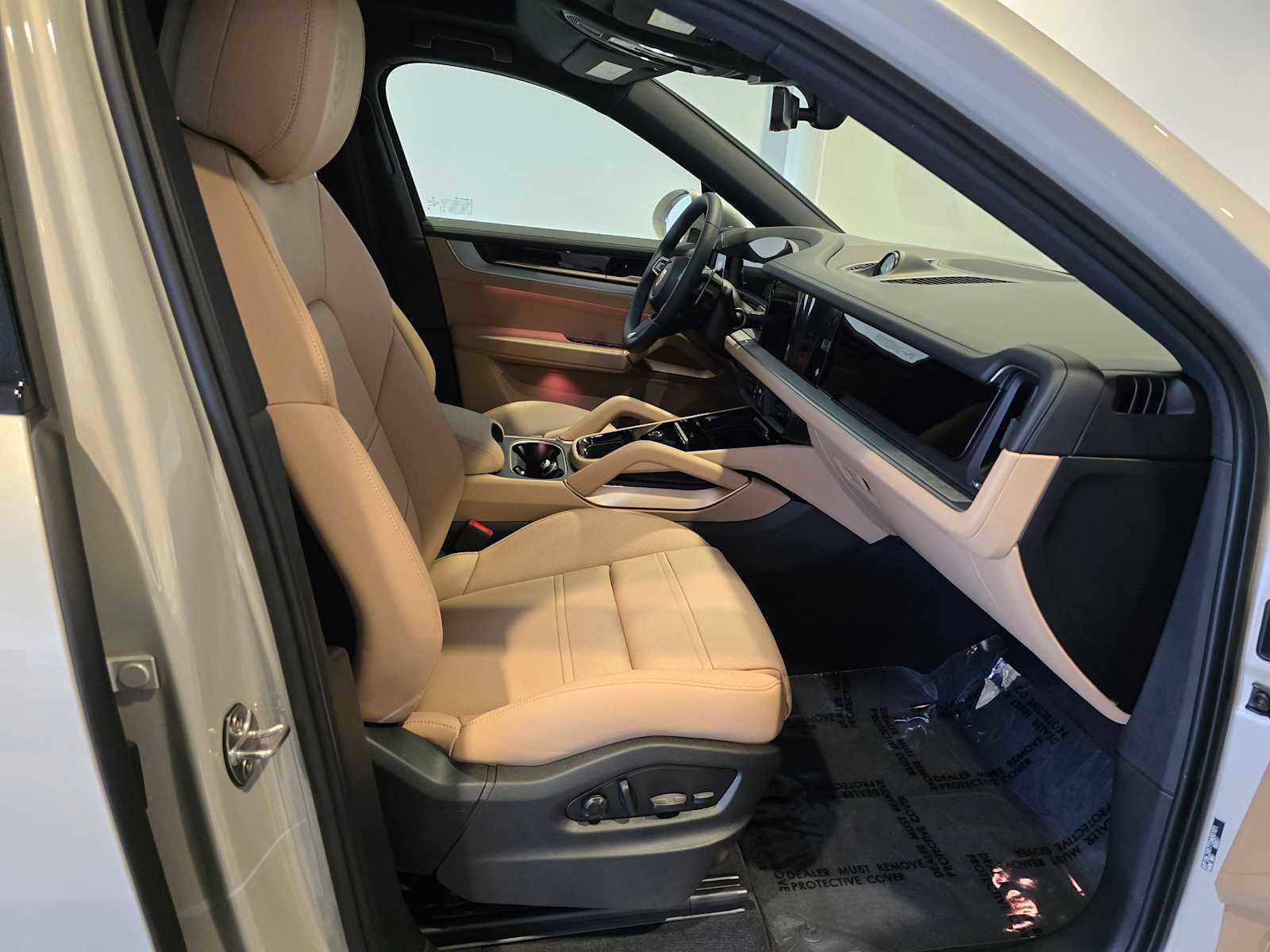 New 2026 Porsche Cayenne S image 13