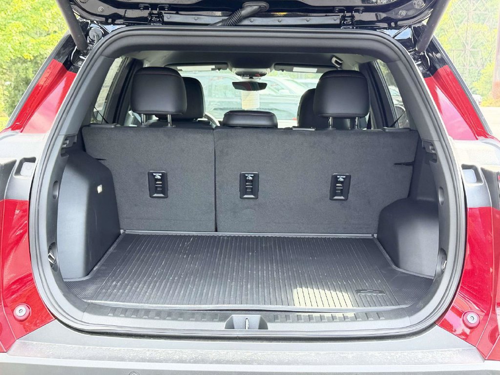 New 2027 Chevrolet Equinox RS w/ Safety and Technology Package FWD image 14
