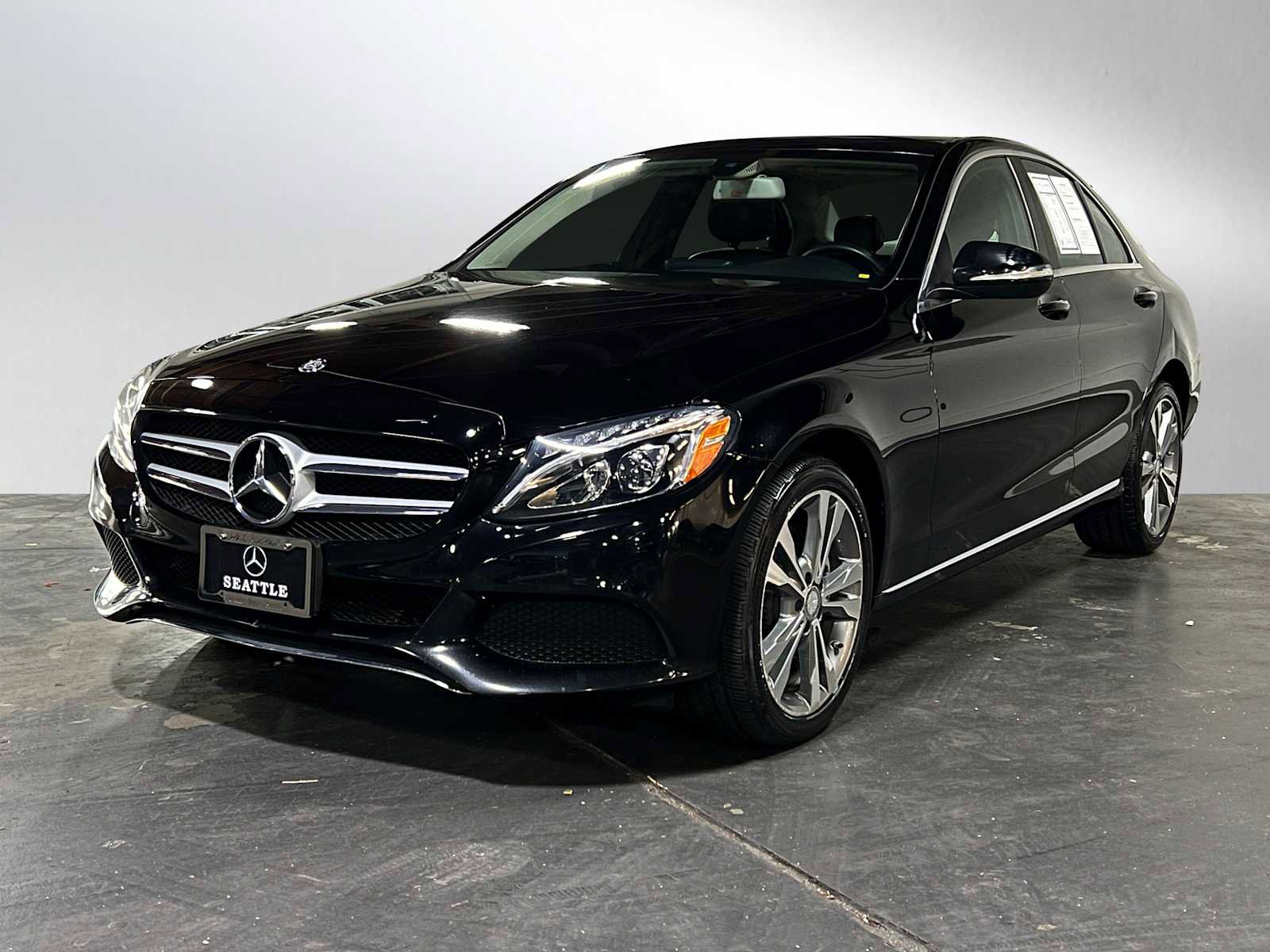 Used 2015 Mercedes-Benz C 300 4MATIC Sedan image 7