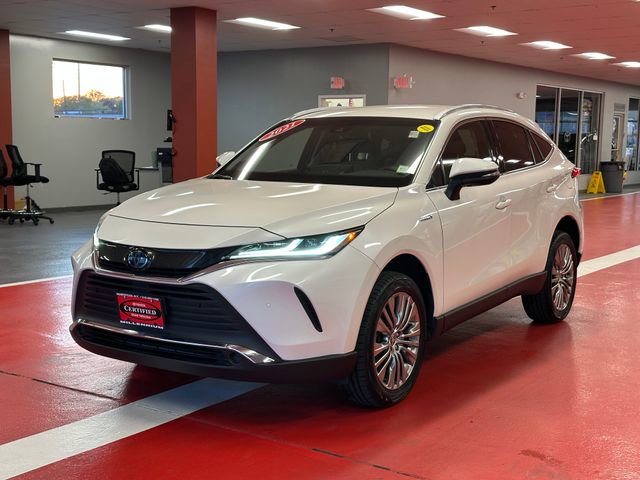 Certified 2021 Toyota Venza XLE w/ Softex Package AWD/4WD image 7