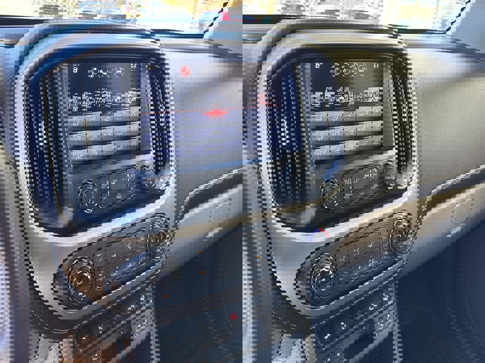 Used 2016 GMC Canyon SLT w/ Driver Alert Package image 23