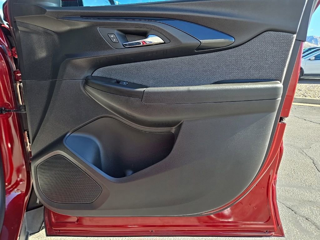 Used 2023 Chevrolet TrailBlazer LT w/ Convenience Package image 41