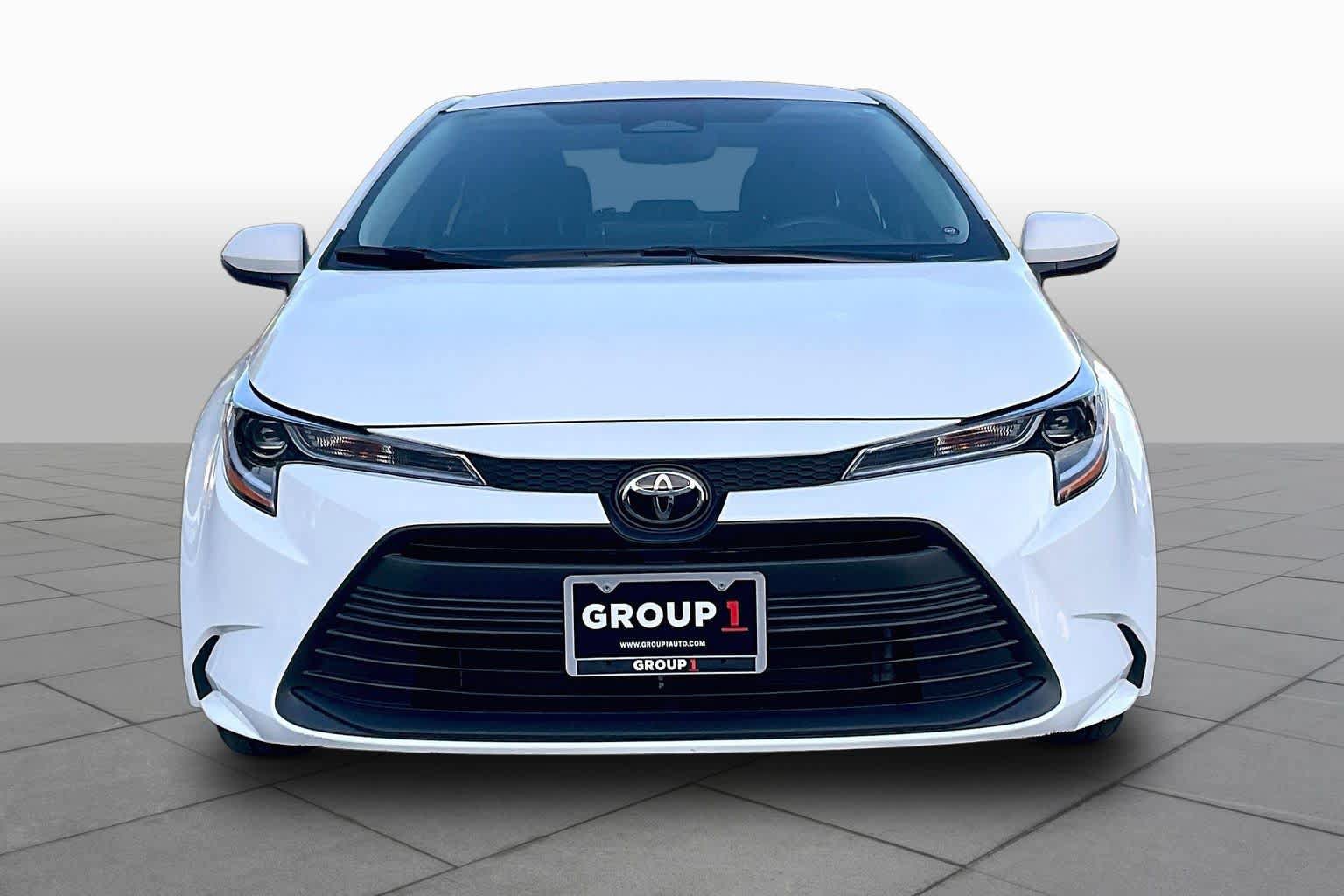 Used 2026 Toyota Corolla LE FWD image 4