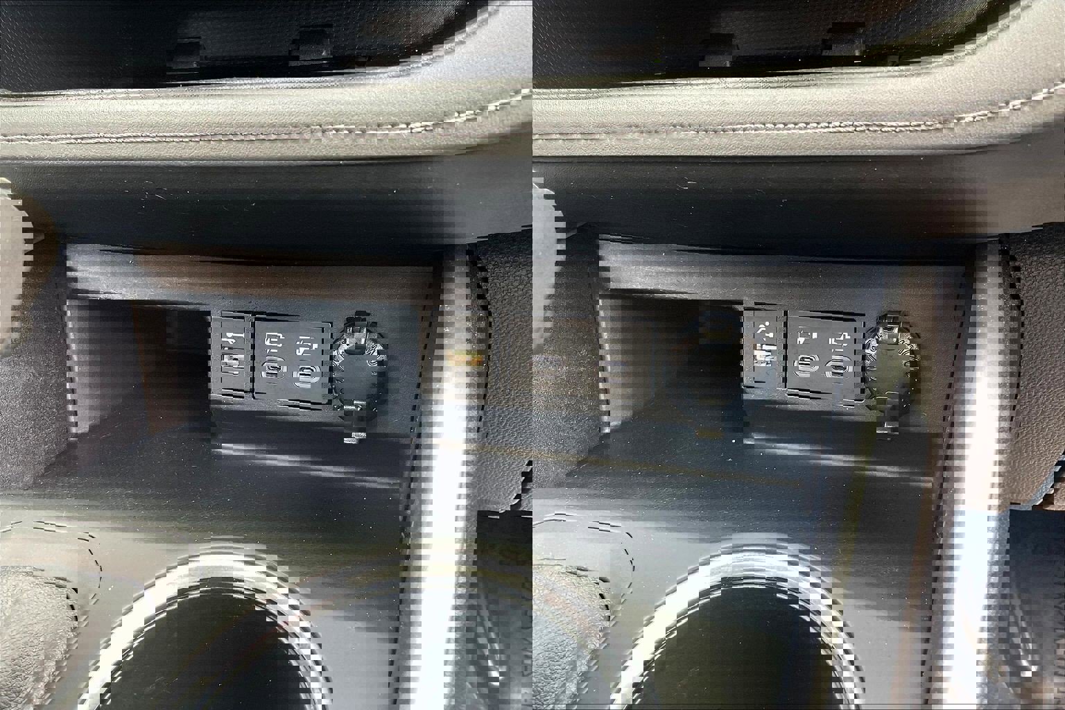 Used 2023 Toyota Highlander XSE image 40