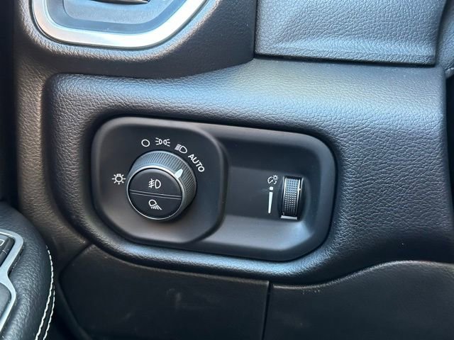 Used 2024 RAM 2500 Big Horn w/ Bed Utility Group image 20