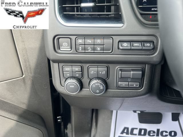 Used 2023 Chevrolet Tahoe Premier AWD/4WD image 23