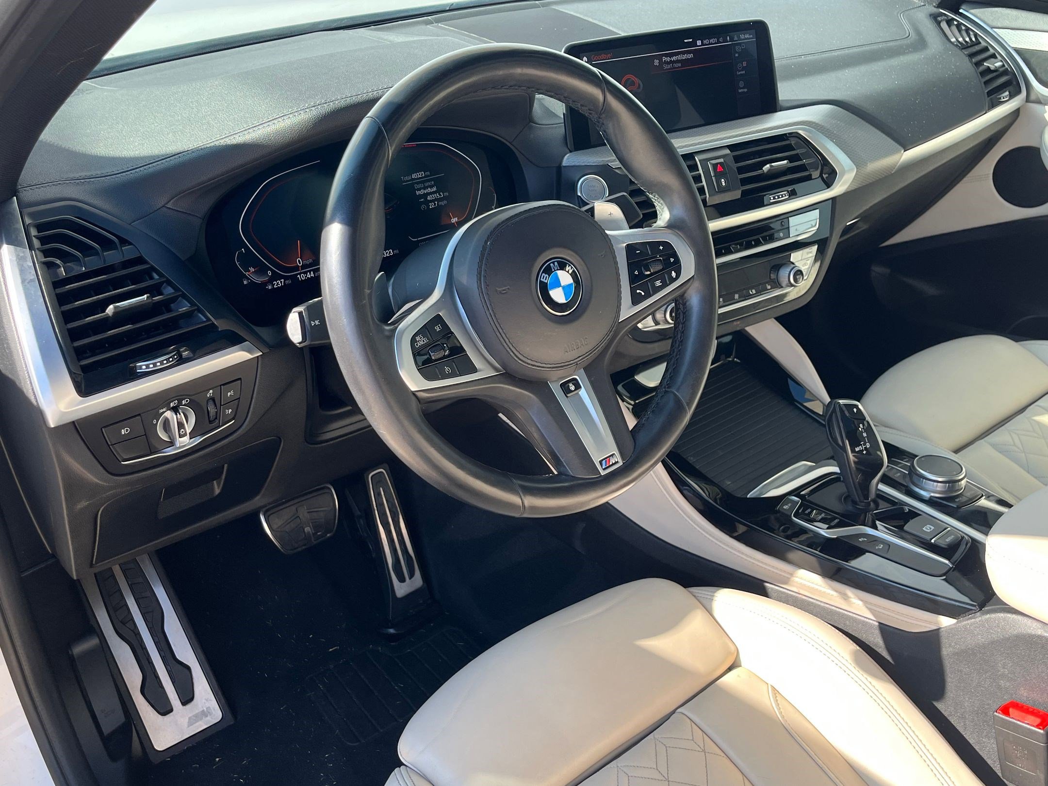 Used 2021 BMW X4 xDrive30i w/ M Sport Package image 4