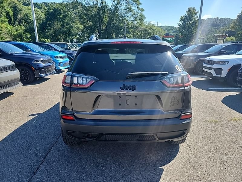 Used 2022 Jeep Cherokee Latitude w/ Sun & Sound Group AWD/4WD image 6