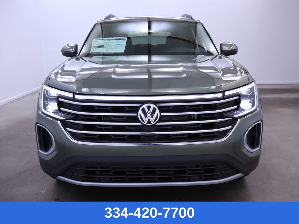 New 2025 Volkswagen Atlas SE w/ Black Wheel Package image 7