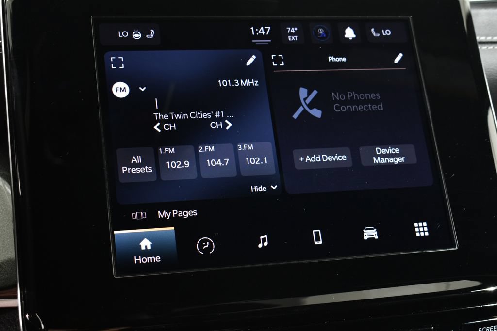 Used 2023 Jeep Grand Cherokee Altitude AWD/4WD image 29