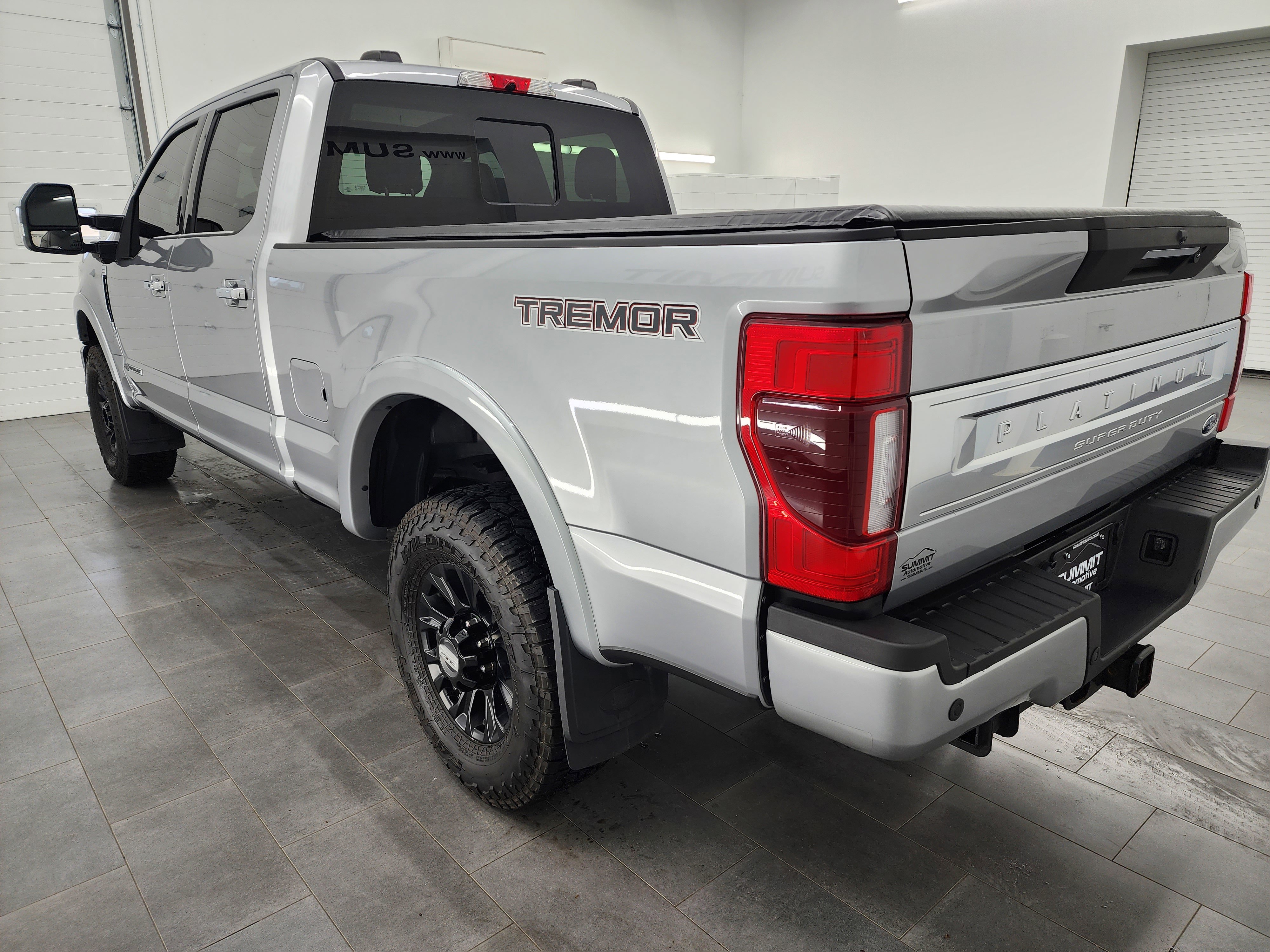 Used 2022 Ford F250 Platinum w/ Tremor Off-Road Package image 5