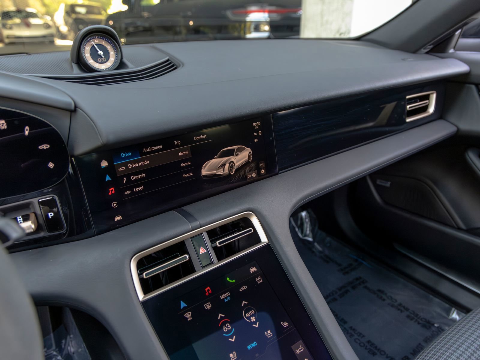 Certified 2025 Porsche Taycan 4S image 36