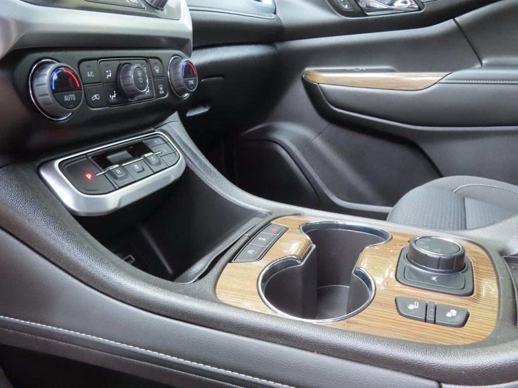 Used 2023 GMC Acadia SLE w/ Driver Convenience Package image 18