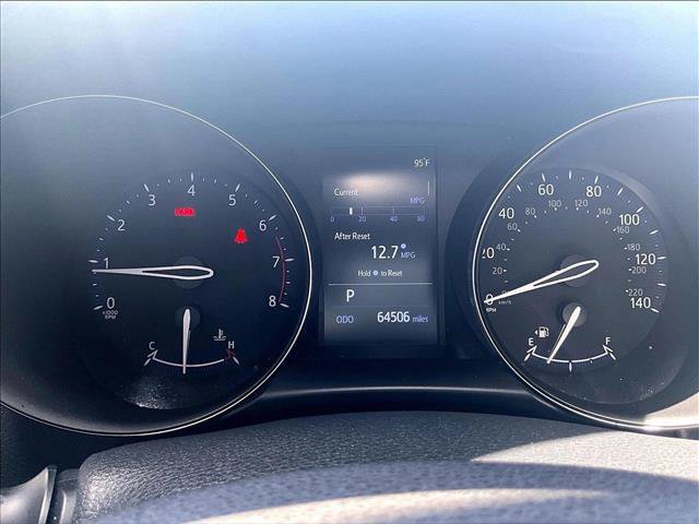 Used 2019 Toyota C-HR LE FWD image 22