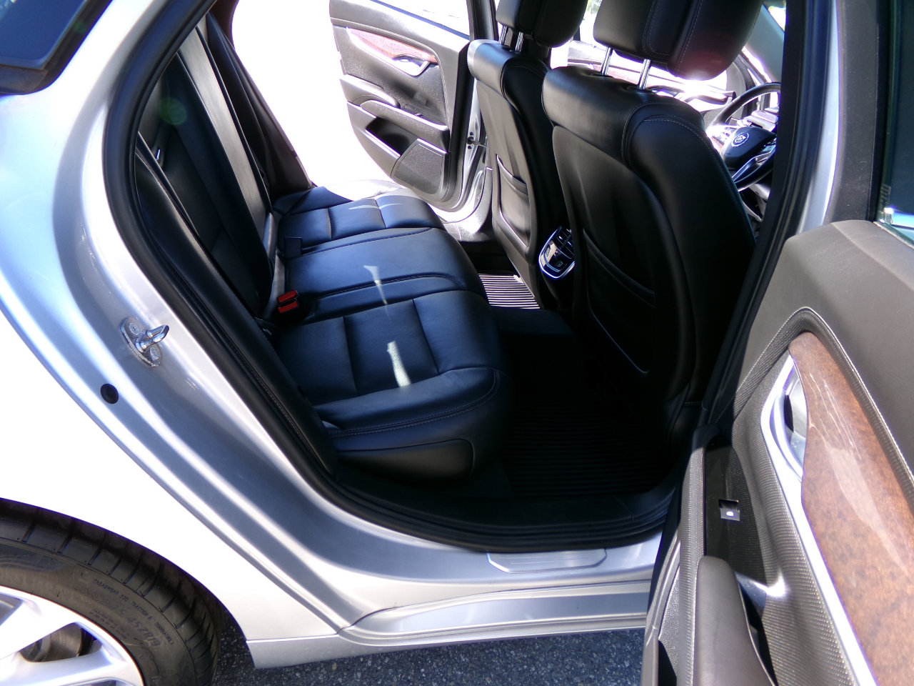 Used 2014 Cadillac XTS Luxury image 24