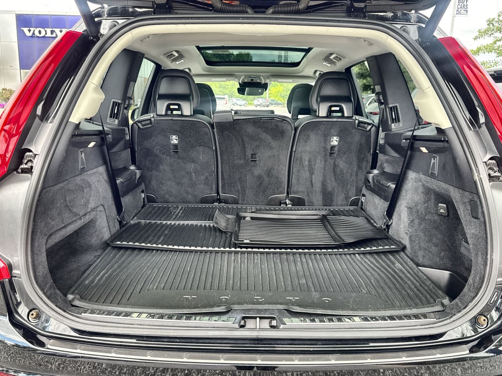 Used 2021 Volvo XC90 T5 Momentum w/ Climate Package AWD/4WD image 34