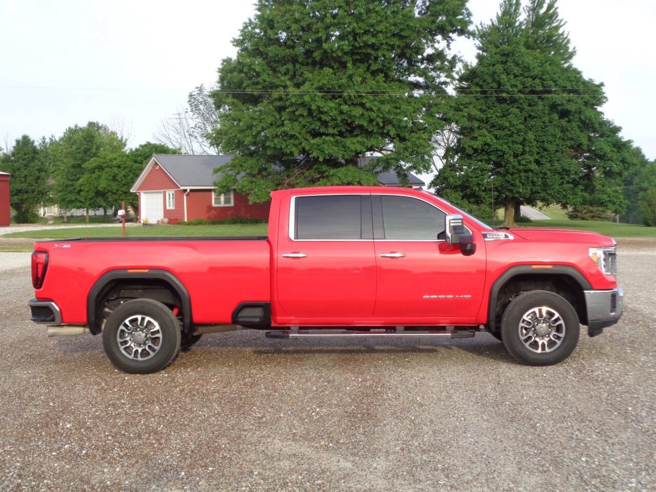 Used 2022 GMC Sierra 3500 SLT w/ SLT Premium Package AWD/4WD image 2
