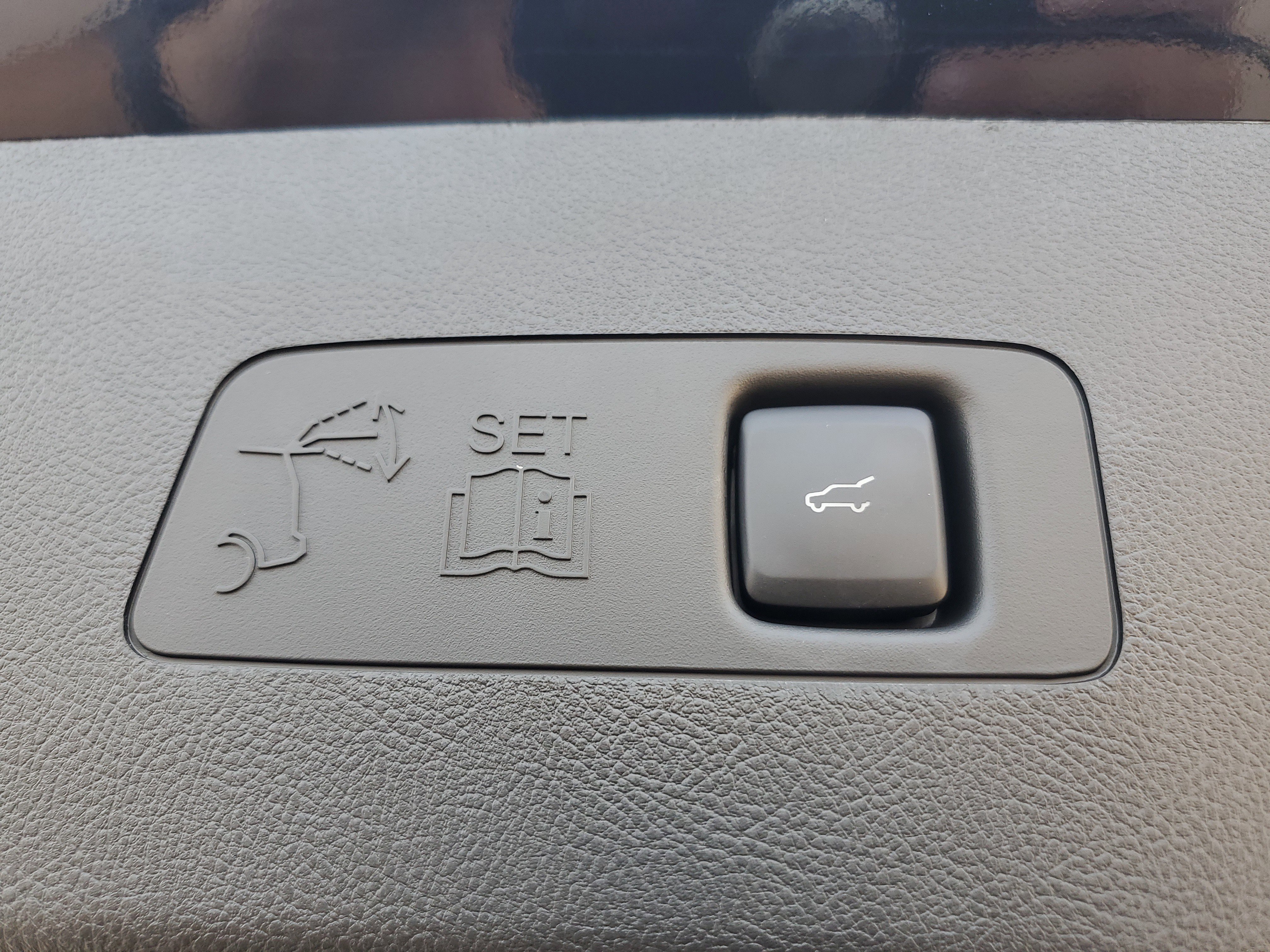 New 2025 Lincoln Corsair Reserve image 30