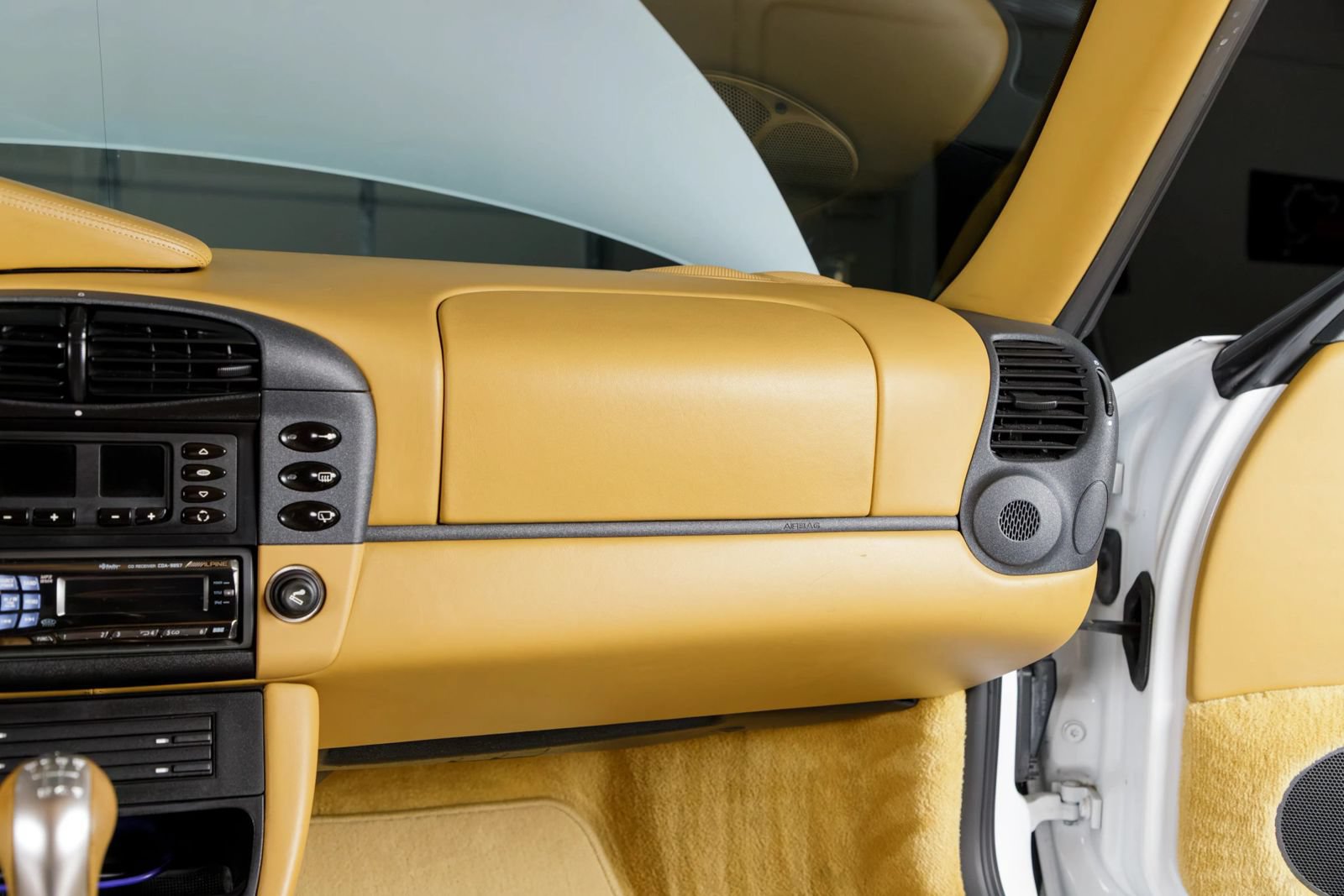 Used 1999 Porsche 911 GT3 RS image 19