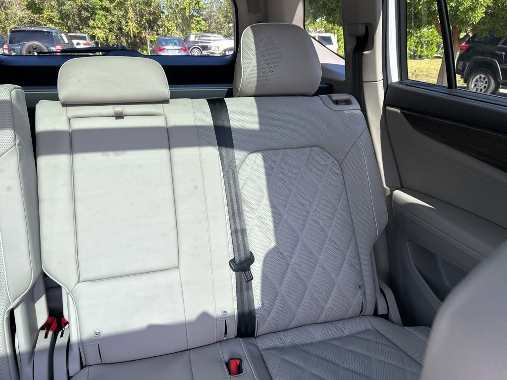 New 2026 Volkswagen Atlas SEL Premium R-Line AWD/4WD image 13